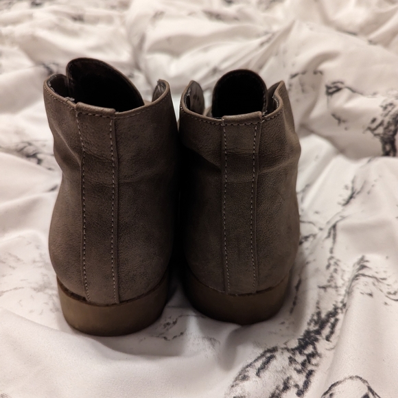 Brown booties - Picture 5 of 5